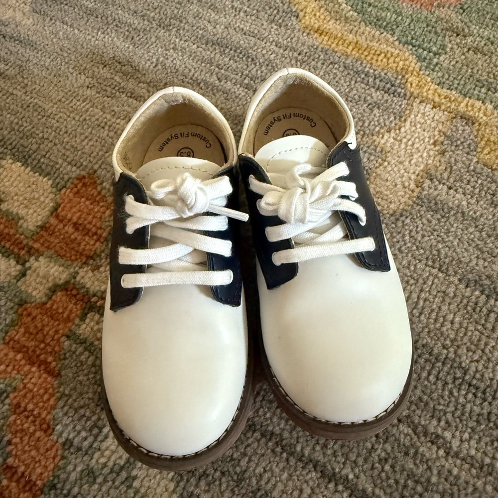 FootMates White and Black Kids Dress Shoes